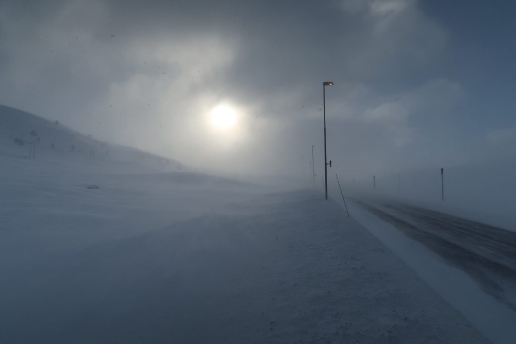 Erst ein Stück entlang der E134 bevor ich nach links hinauf aufs Hochplateau der Hardangervidda schwenke